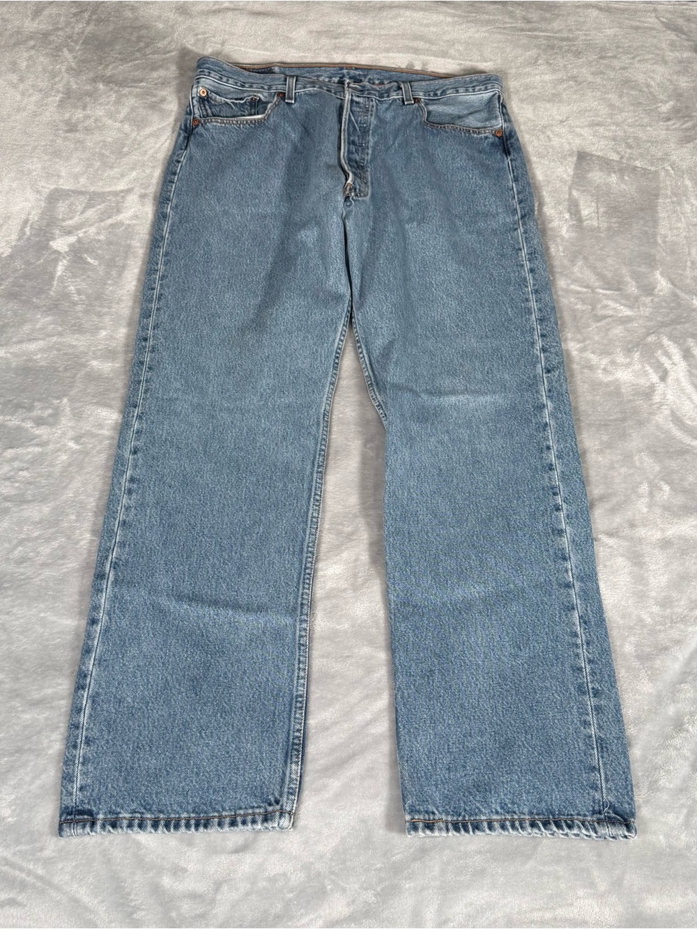 Vintage Levis 501 Jeans Mens 38x32 (Fits 35x31) Straight Leg Button Fly Y2K